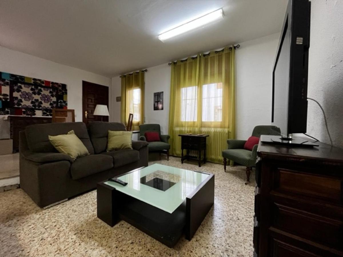 Country house Esplus Binefar